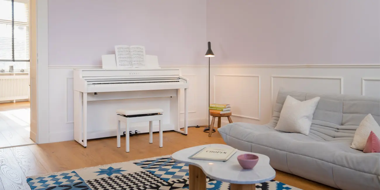 Kawai CA501 Digitalpiano in Weiß im Wohnraum