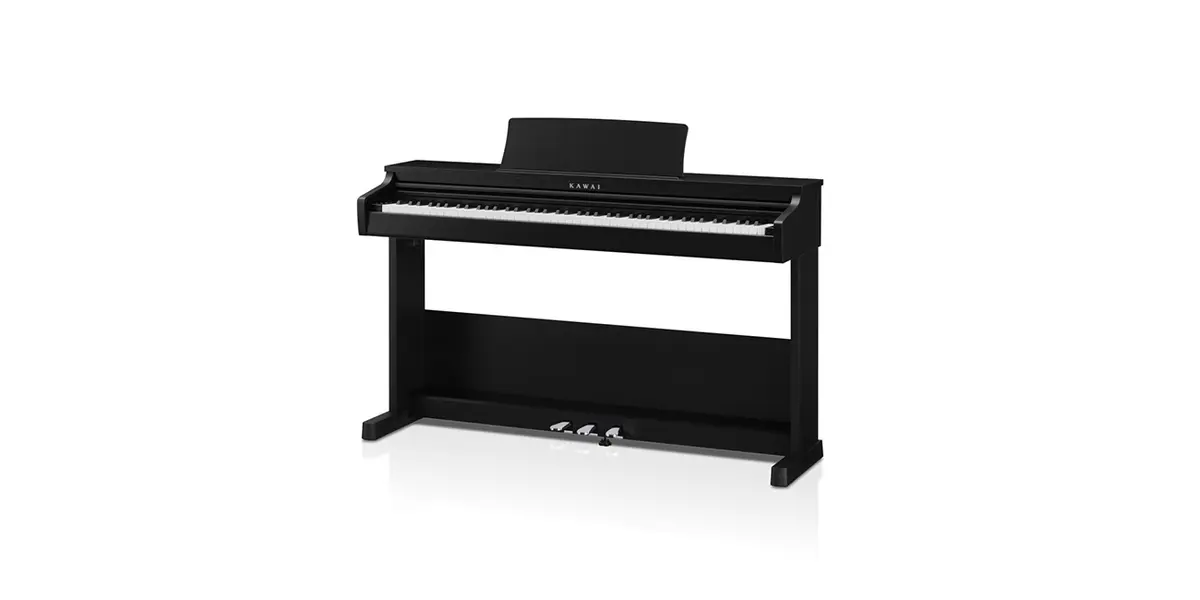 Kawai CX102 Digitalpiano in Schwarz, freigestellt