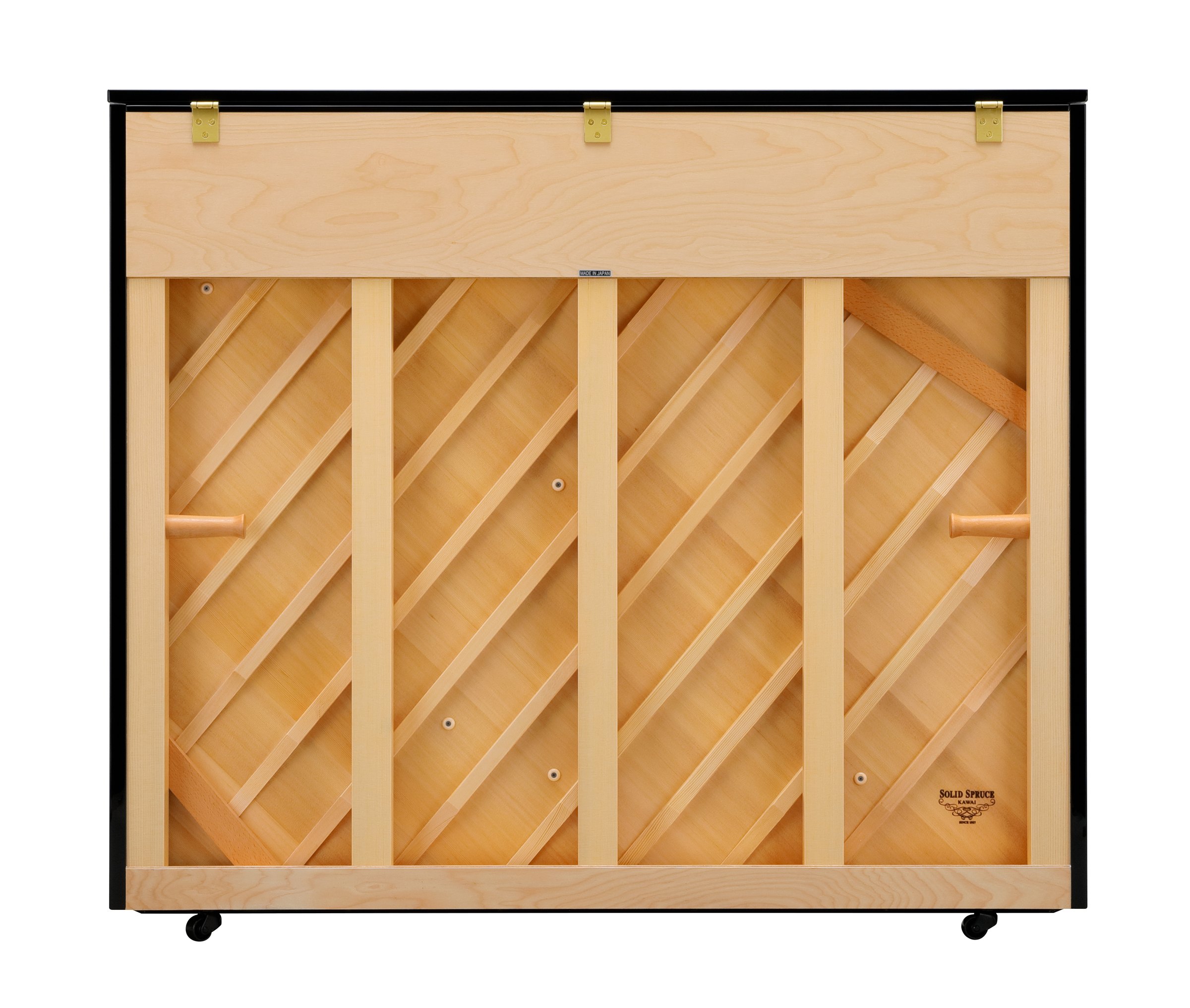 Holzresonanzboden eines akustischen Kawai Klaviers