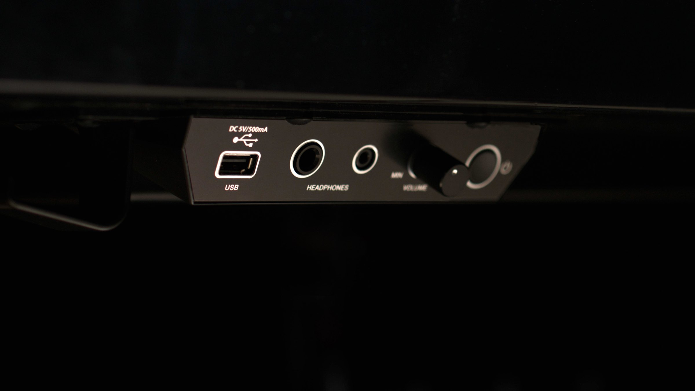 Anschlussbox des Kawai NOVUS NV12