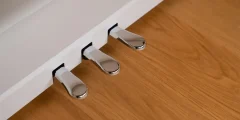 Kawai CA 501 pédales d'un piano numérique blanc