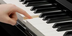 Le clavier Kawai CA 901 est joué