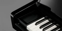 Clavier Kawai CA901 et couvercle du clavier ouvert