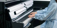Le clavier Kawai NV6 se joue à deux mains